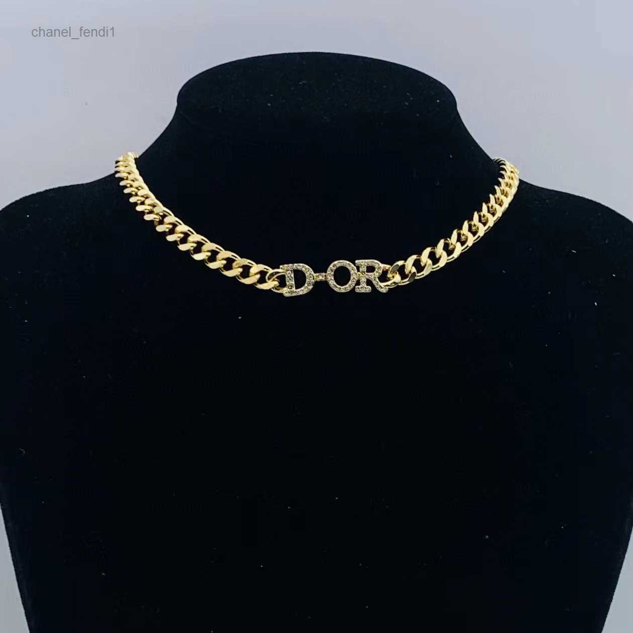 Gold Color Luxury Designer Necklace Bracelet Classic Letter Pendant Necklace Thick Chain Brass Fashion Set For Women Girls