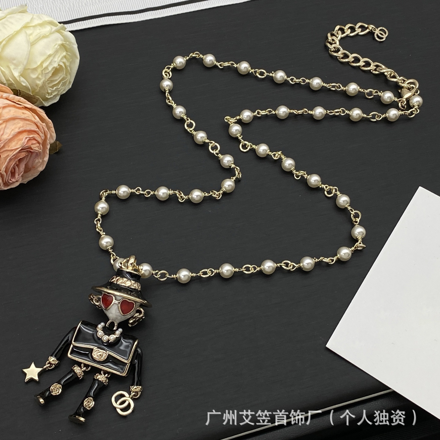 Designer Jewelry New style small pearl sweater chain for women, popular among influencers, double-layer butterfly design, French style, versatile