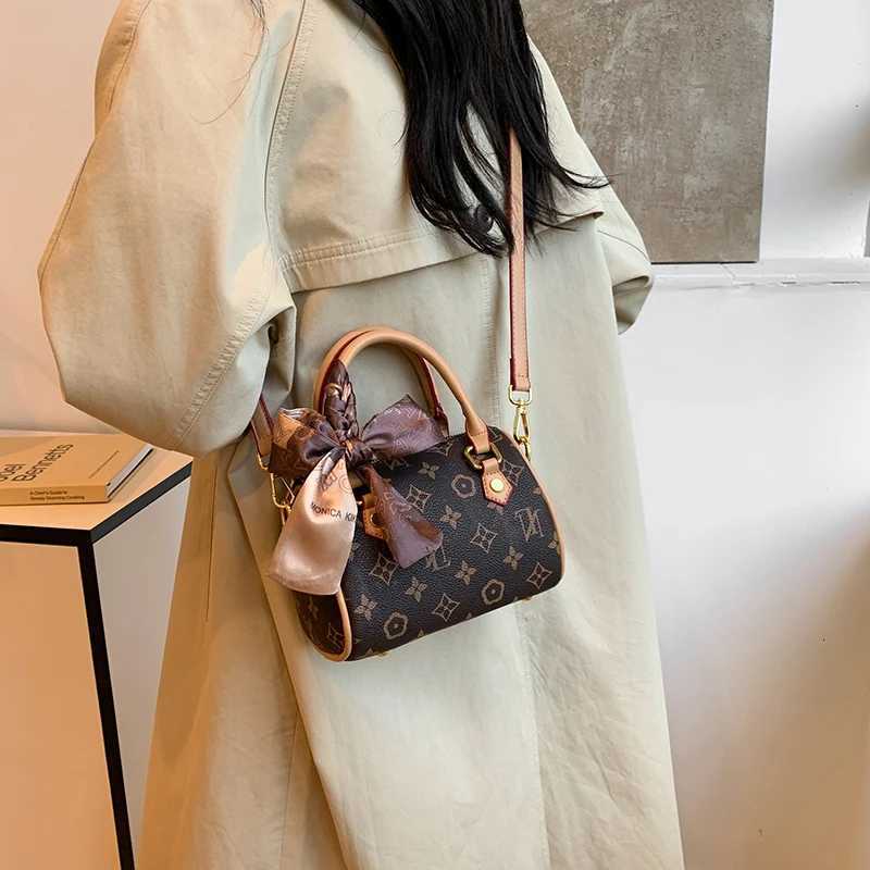 Shoulder Bags High-End Minimalist Unique Business Leisure Style Large Capacity Diaper Bags For Women's Designer Leather Fashion Tote X261016