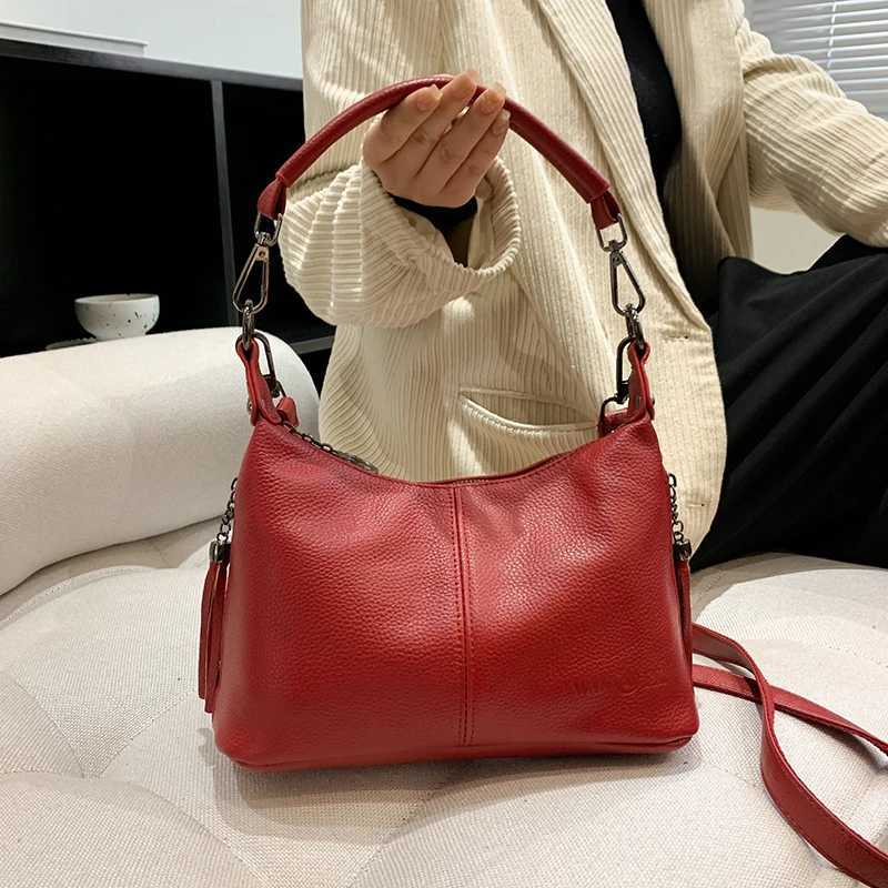 Totes Vintage Solid Color Genuine Leather Ladies Handbag Luxury Tassel Cow Leather Shoulder Crossbody Bag For Women 2023 Lady Tote Sac X261016