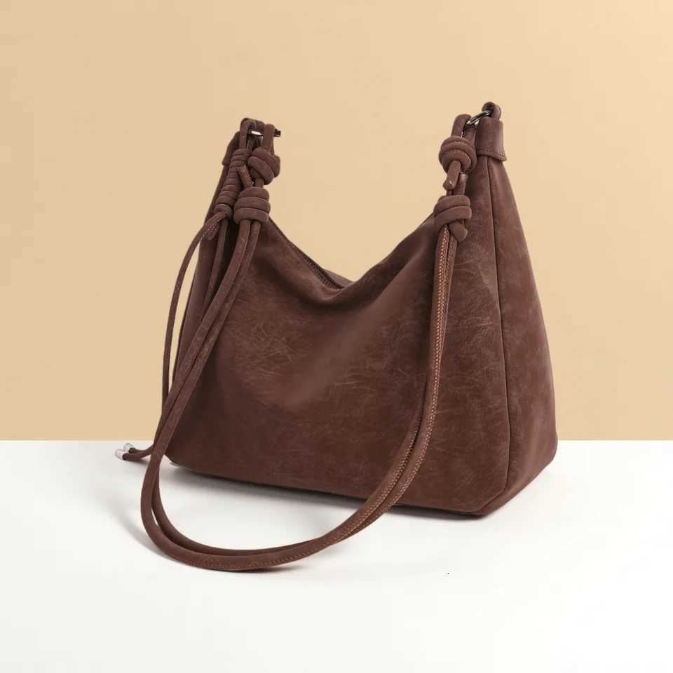 Totes New 2025 Fall Winter Women's Tote Bag Faux Suede Crossbody Shoulder Handbag Spacious Stylish Purse for Daily Work X261016