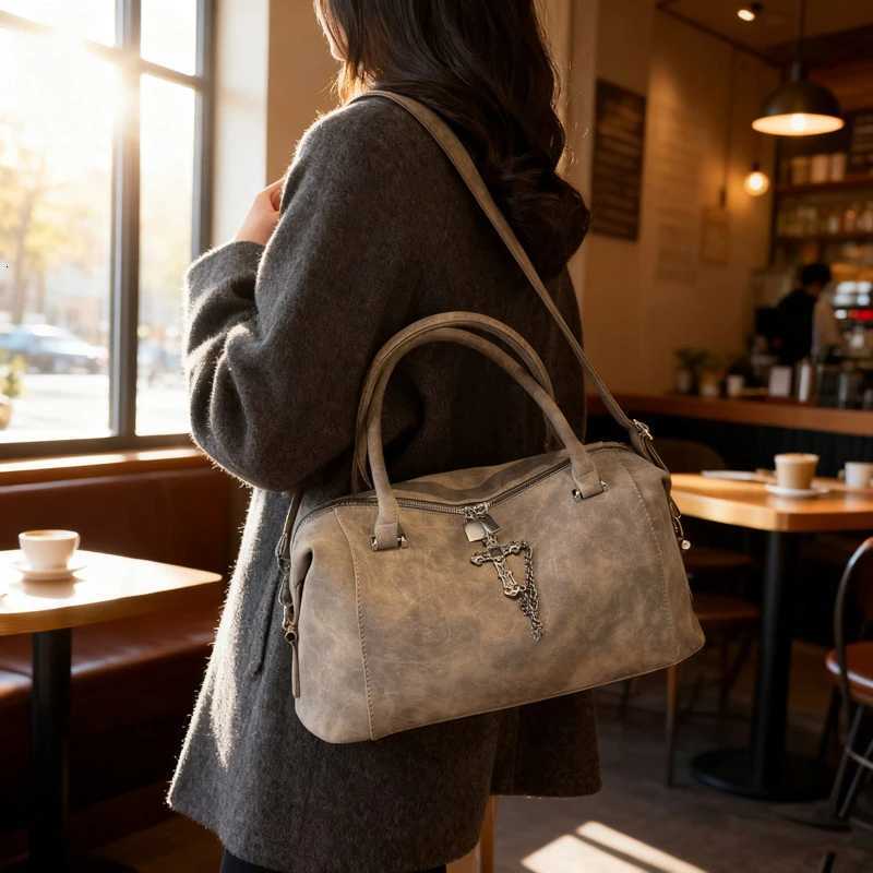 Shoulder Bags Style Women's Large Boston Bag Suede PU Leather Short-handle Bags Vintage Cross Deco Shoulder Messenger Bag Shopper Totes H261016