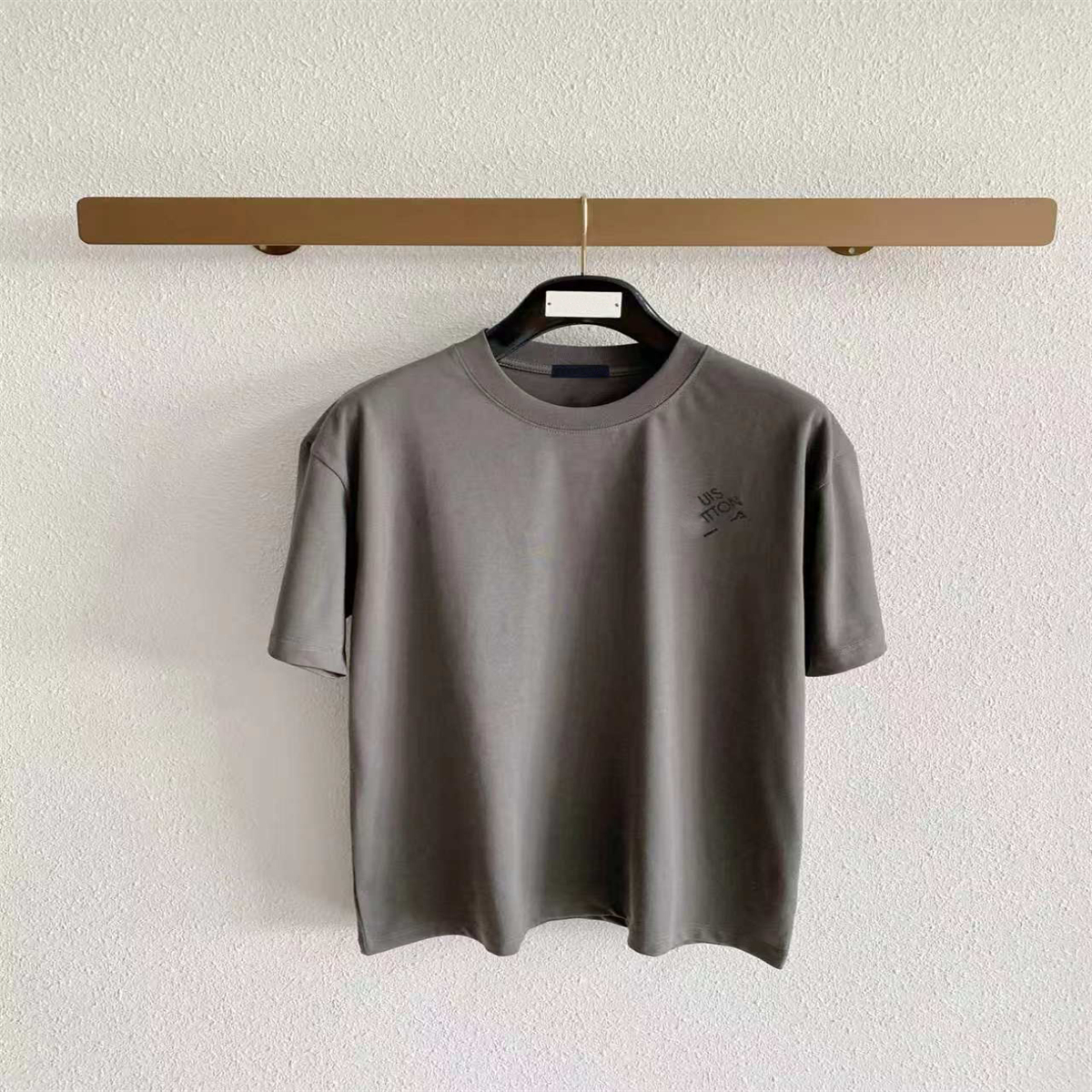 Spring new style hort-sleeved T shirt round neck cotton fabric women's and men's high-quality T-shirt Color black white Size s-2xl 61015s9
