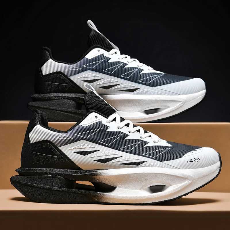 Casual Shoes Running Shoes Carbon Board Marathon Men Speciality Sports Trend Lightweight Women's Comfortable Athletic Sneakers Male Autumn H261