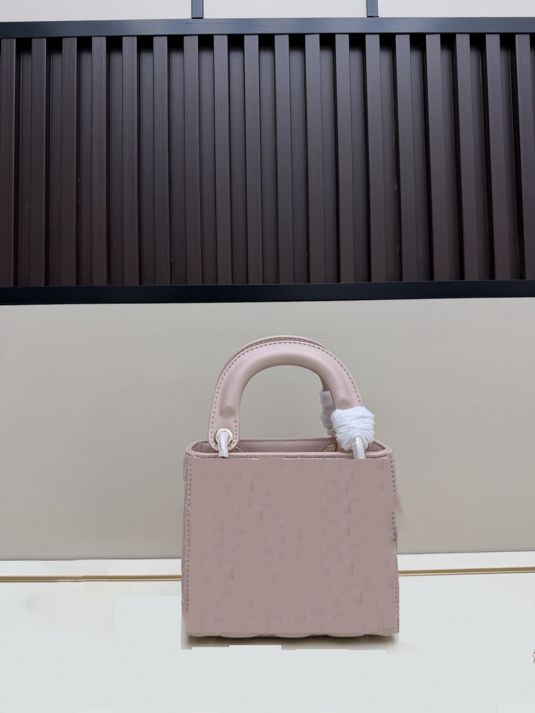 Top-quality designer women's bag, vintage style, classic style, beautiful style, elegant style, genuine leather, high-end and luxurious