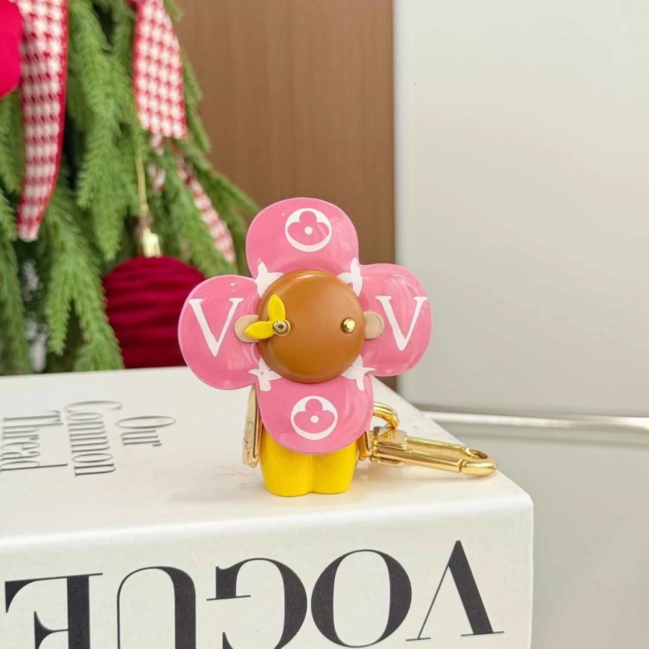 Designer Hawaii Vivi Charm Luxury Candy Heart Keychain Keying Bag Charms Colorour Letter Pendant Fashion Sunflower Ship straw hat keychains gift