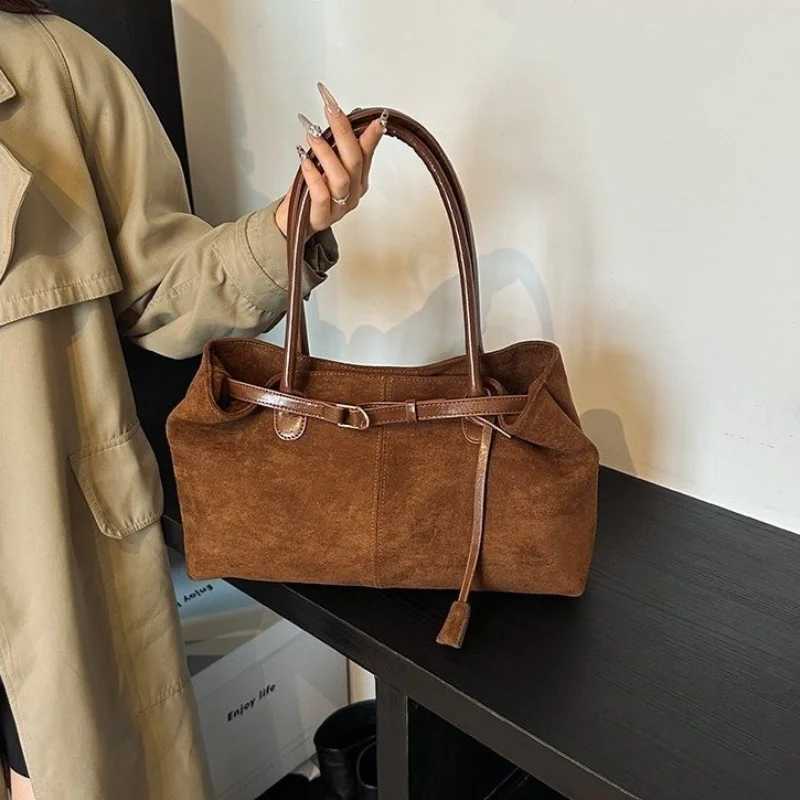 Totes Fashionable Retro Suede Bag Popular European And American Large-capacity Autumn/winter Tote Bag New Simple Commuter Shoulder Bag X261016