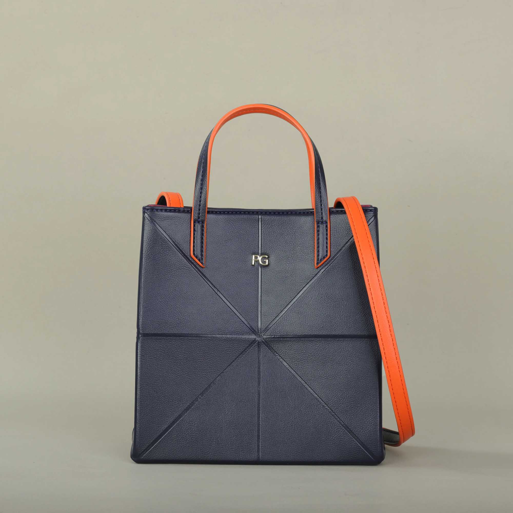 PG PATSY GARIS Cross Shoulder or Single Shoulder Classic Simple Yet Fashionable Foldable Design Women's Handbag Q261016