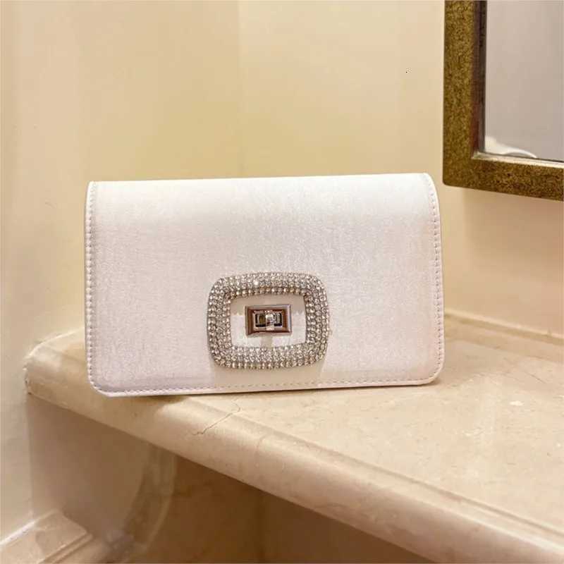 Cross Body Sillk Handbag Diamond Bag Women Evening Bag Party Clutch Purses Satin Rhinestone Small Square Bag Chains Shoulder Bag Bolsa H261016
