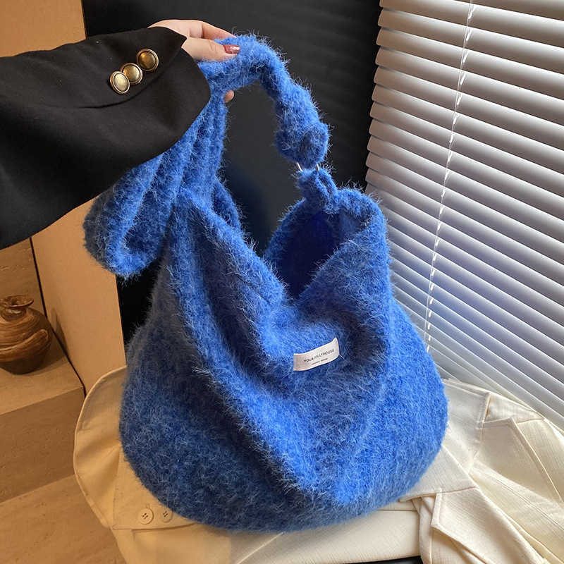 Trendy New Niche Design Fashion Solid Color Woolen Tote Bag Lightweight Lazy Style Large Capacity Crossbody Bag for Women Q261016
