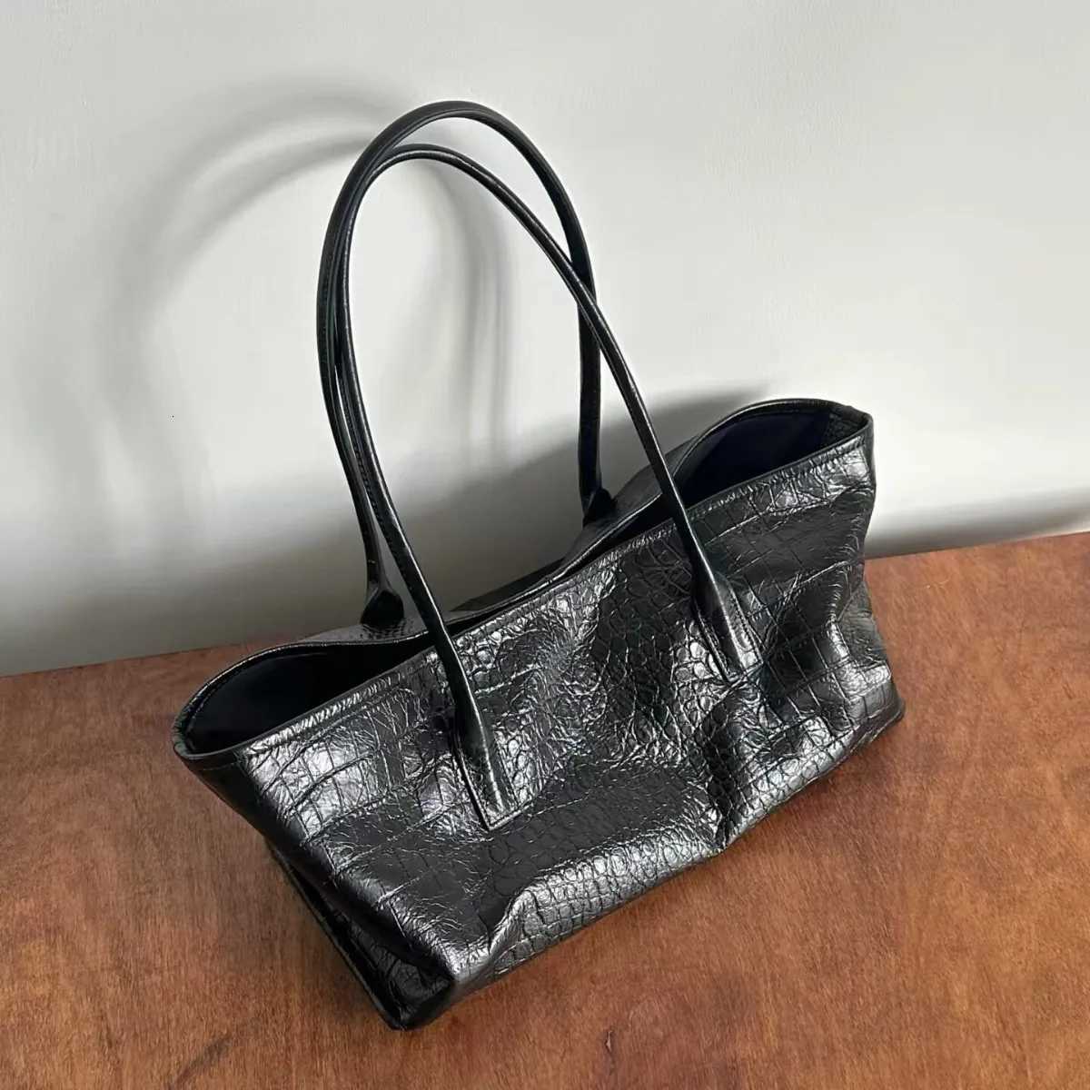 Shoulder Bags Crocodile Pattern Women Handbags PU Leather Shoulder Bags for Female Travel Big Totes Lady Elegant Commute Hand Bag Shopping H261016
