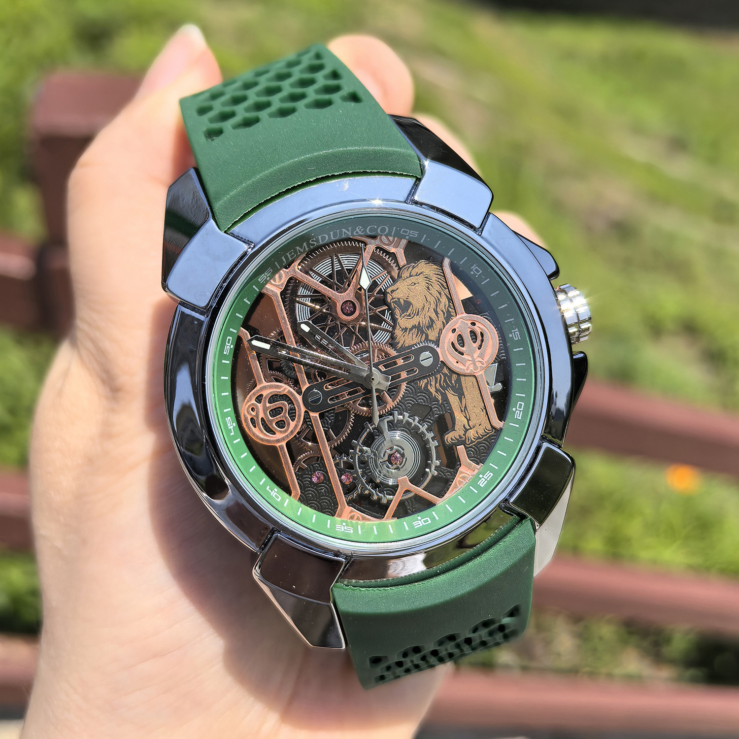 Hot Sale Mens Skeleton Lion Quartz Watch Oversized Dial Luminous Waterproof Silicone Band Sporty Unique Trendy Wristwatch Gift
