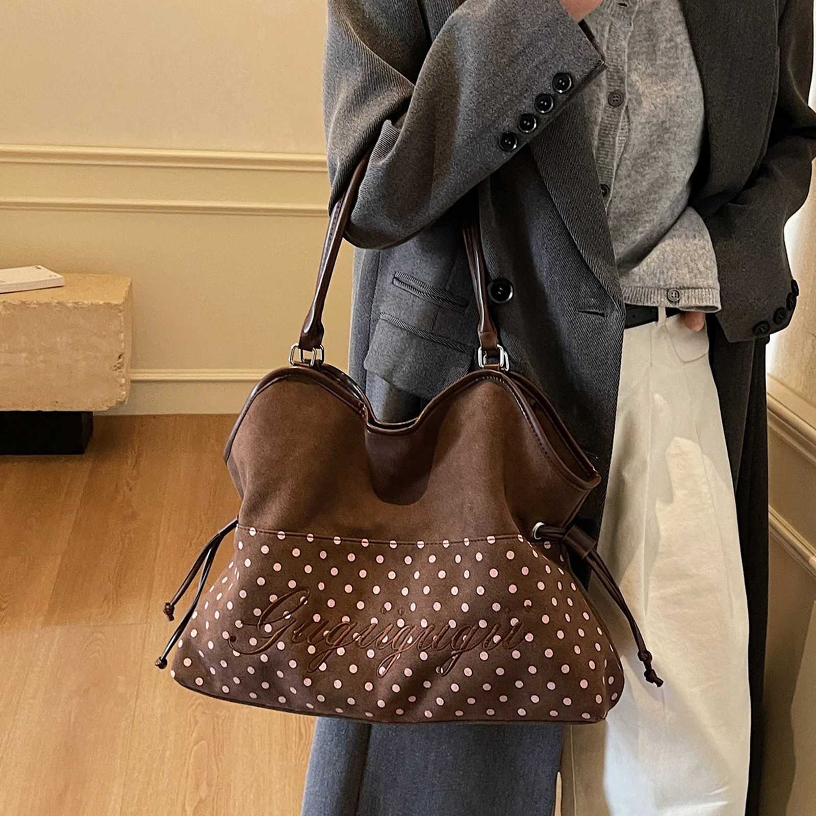 Totes New Brand Women's Shoulder Bag Y2k Fashion Sweet Polka Dot Handbag Korean Casual Versatile Leopard Print Brown Frosted Tote Bags X261016