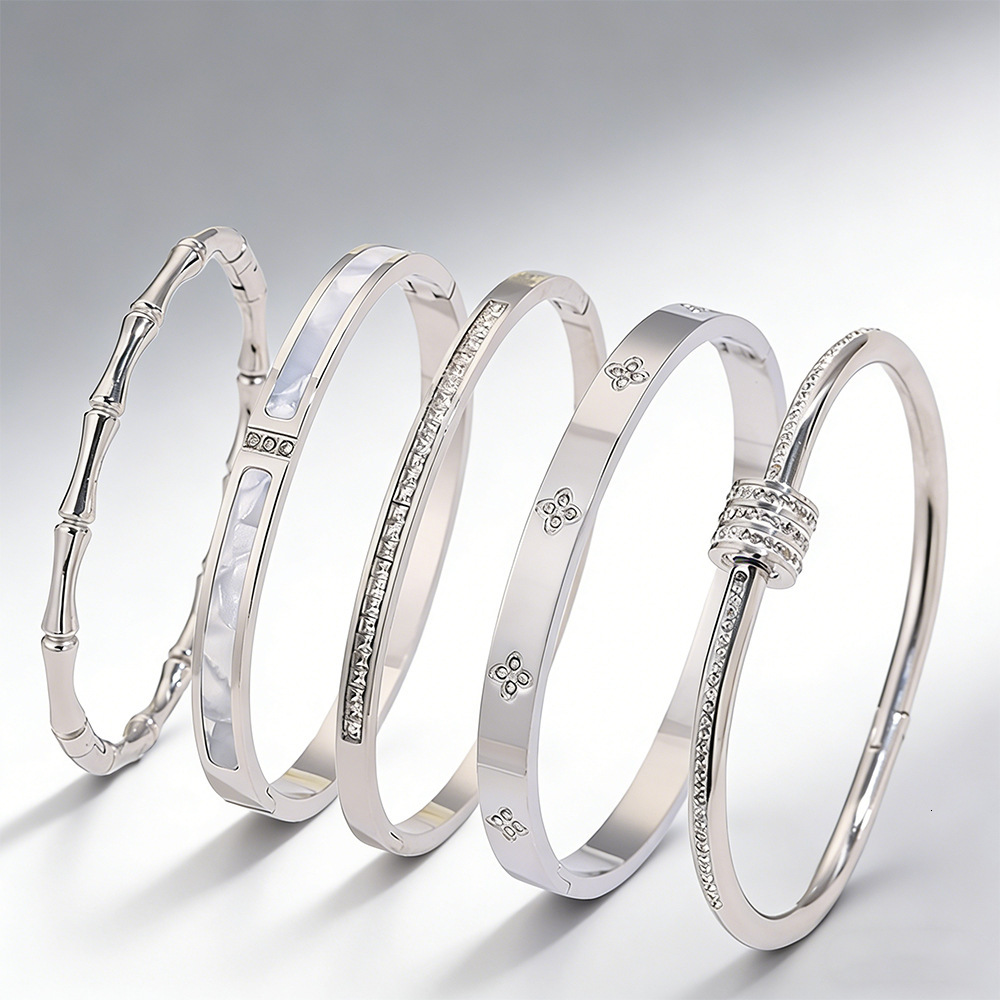 Stainless Steel Bracelet, Korean Style, Versatile, Delicate Inlaid Stones, Adjustable, Non-Fading, Fashionable And Simple, With A Silver Clasp