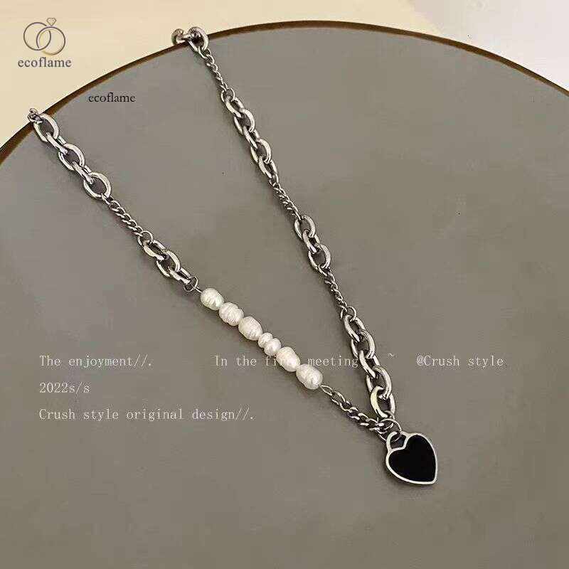 Baroque Pearl Black Heart Necklace for Women, 2025 New Trendy Accessory, Light Luxury Niche Sweet Cool Collarbone Chain