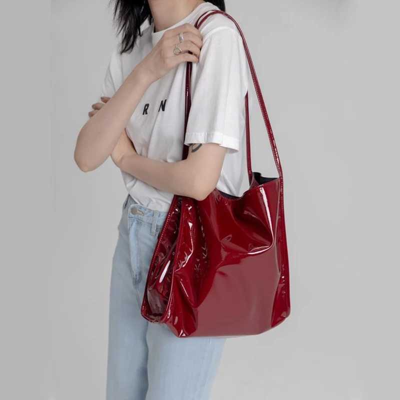 Totes Fashion Patent Leather Women Shoulder Bags Vintage Female Casual Tote Handbags Large Capacity Ladies Shopping Bag X261016