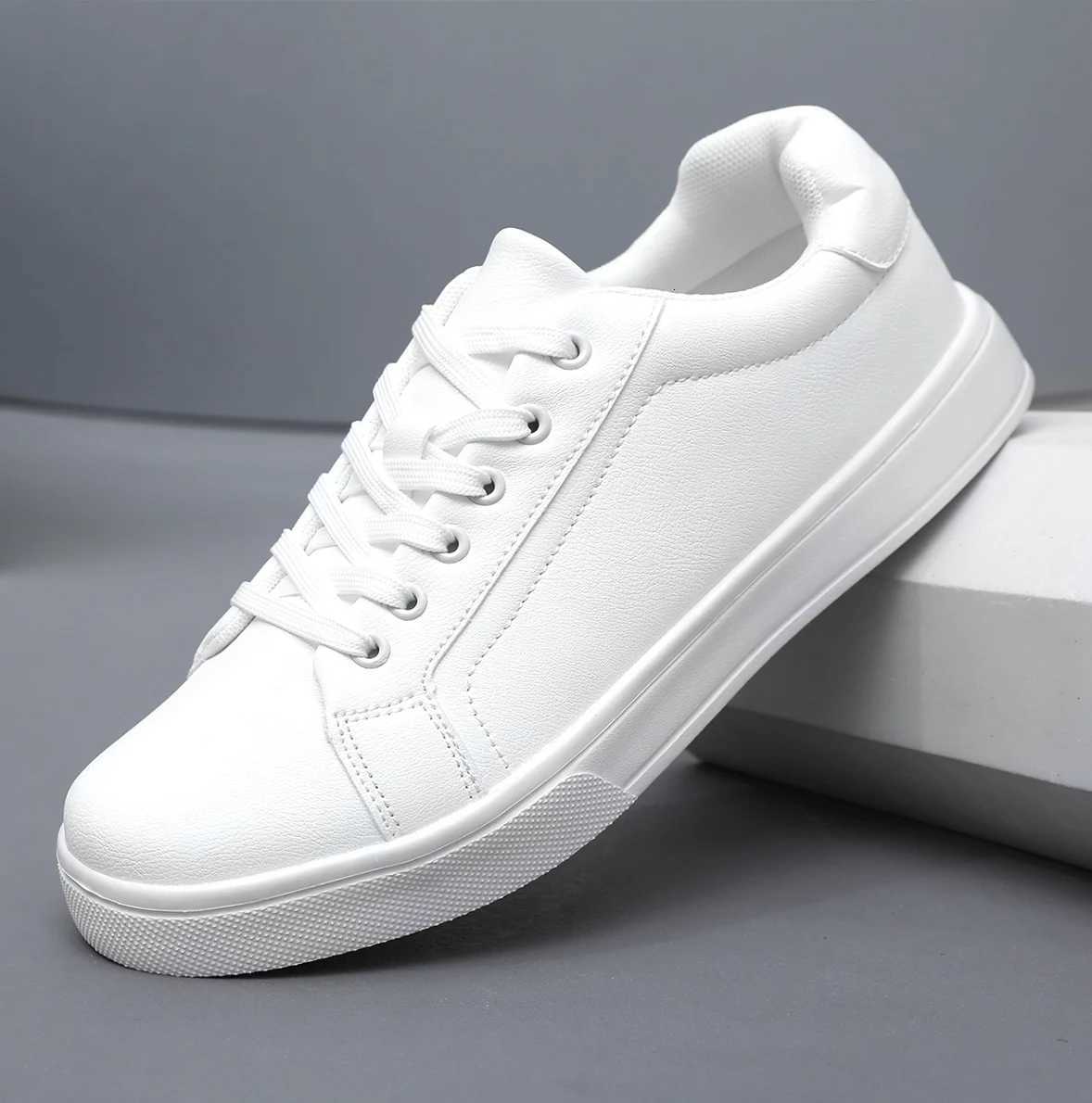 Casual Shoes Men Shoes Skateboarding Shoes ForMen Sneakers Lightweight White Black Sports Shoes H261016