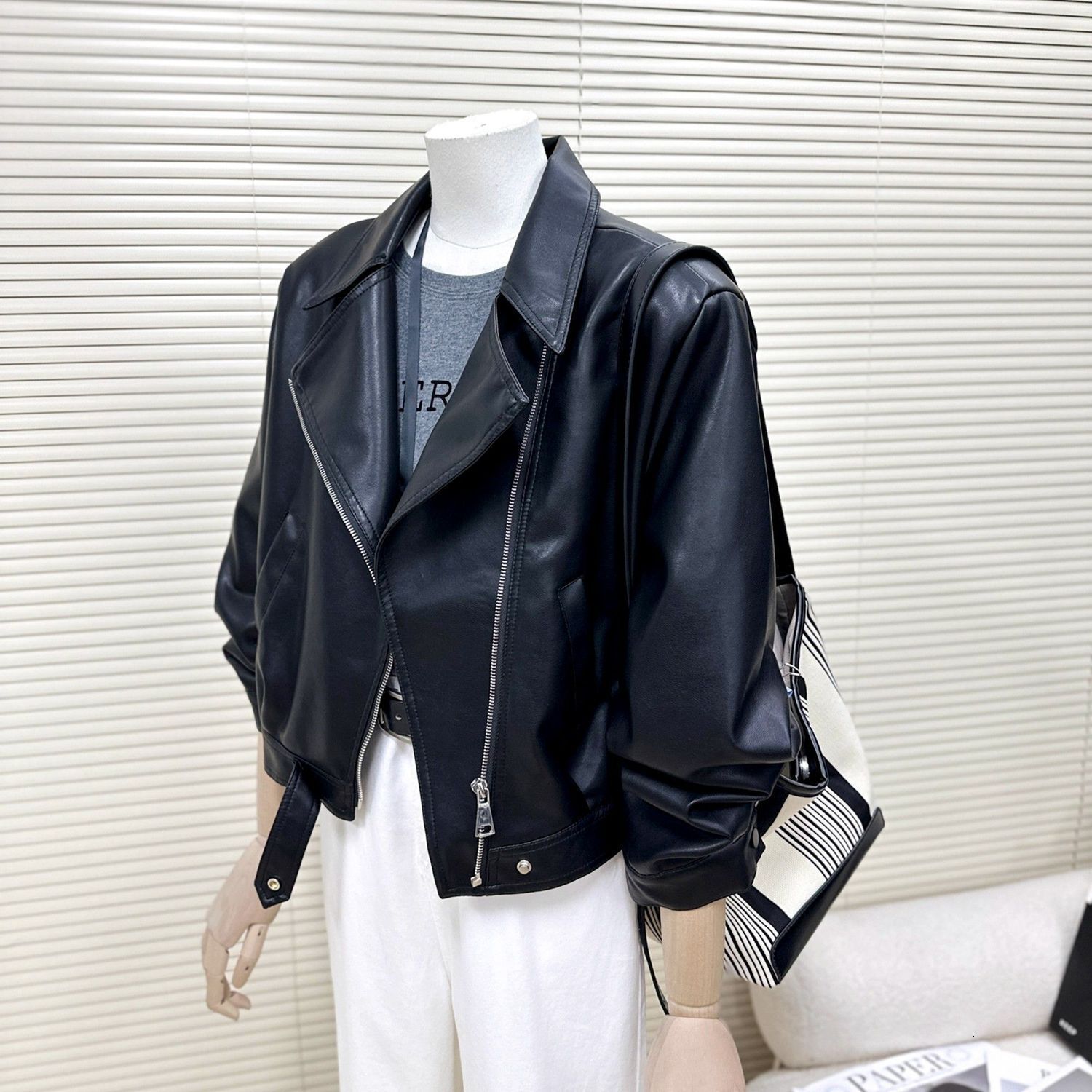 2026 Spring New Collection, Fashionable And Elegant Loose-Fit Black Biker-Style PU Jacket For Petite Figures 8850