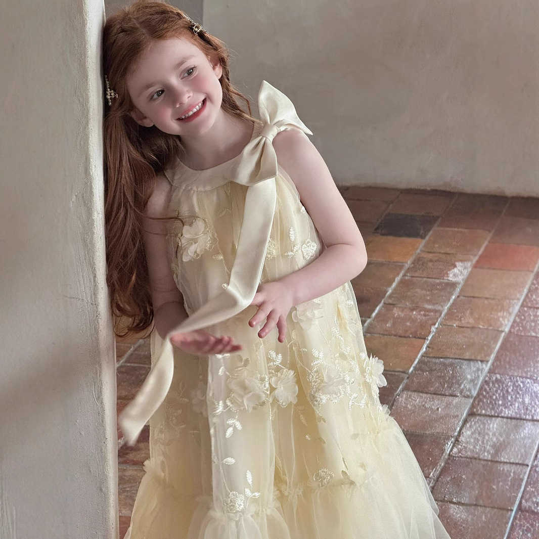 Summer 2025 New Girls Three Dimensional Flower Splicing Mesh Lace Dress Korean Butterfly Knot Sleeveless Princess Dress S261016FDFT
