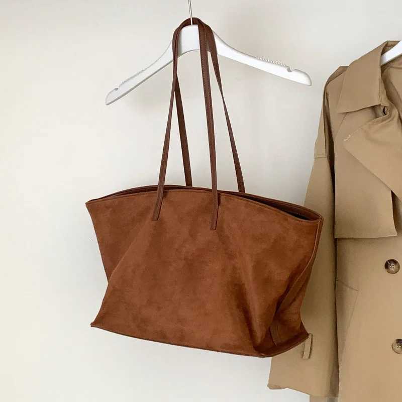 Shoulder Bags Autumn Winter Vintage Brown Suede Tote Bag Large Capacity Soft Faux Suede Shoulder Bag Women Casual Work Commute Handbag X261016