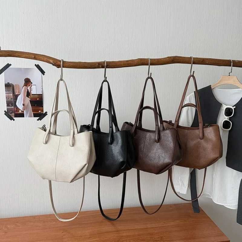 Simple Minimalist Diaper Bags For Women Elegant Designer Leather Tote Bag Vintage Trendy Luxury Commuter Bag X261016