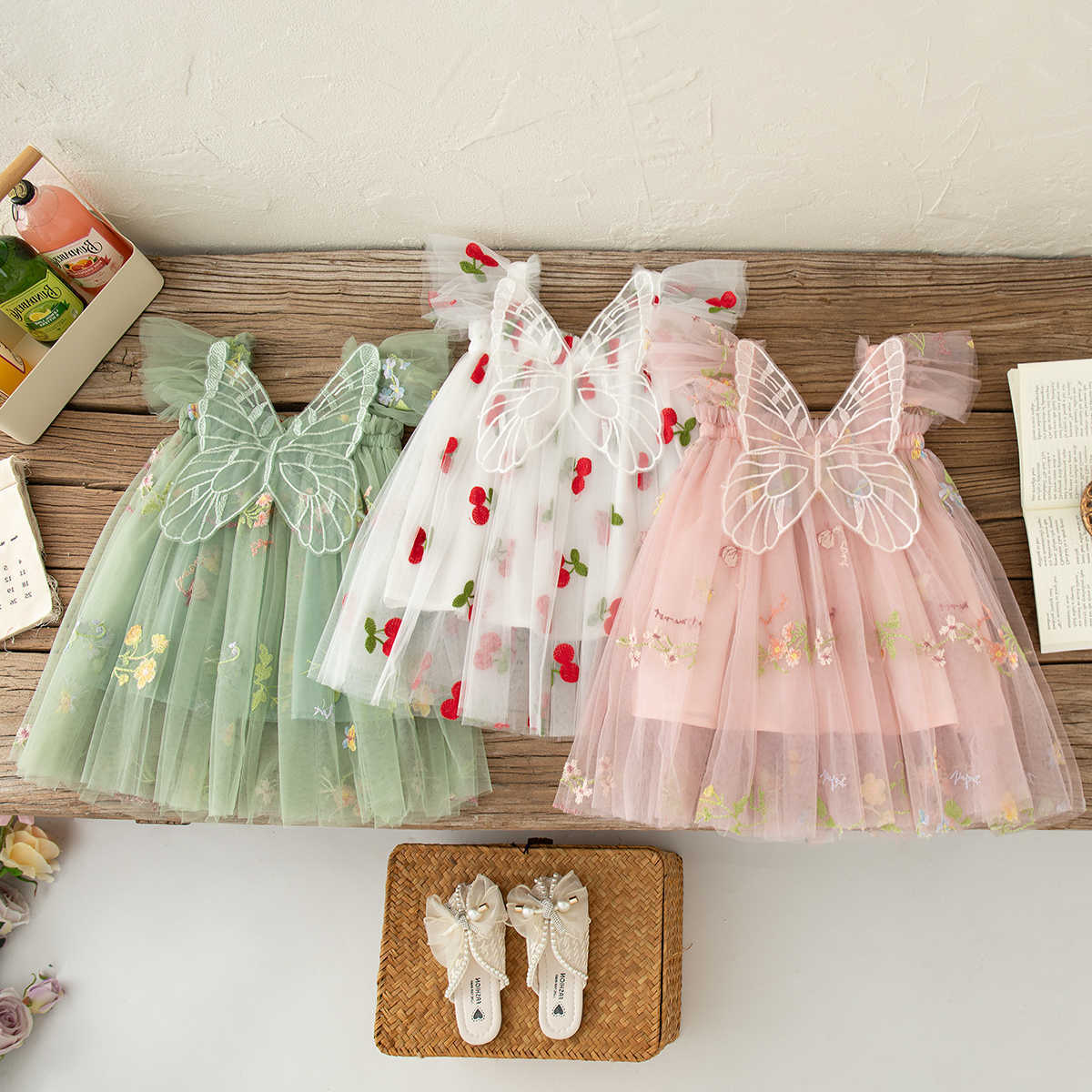 Girl Baby Dress Summer Cotton Solid Color Bow Sheer Small Fly Sleeves Girls Dresses Sweet And Cute Beh Princess Dress S261016YF1N