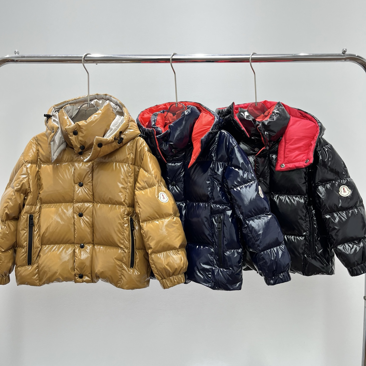 Luxury Designer Kids Down Jacket Boys Girls Removable Hood Glossy Outerwear Toddler Shiny Puffer Coat Winter Warm Thick Children Outer Clothes Size