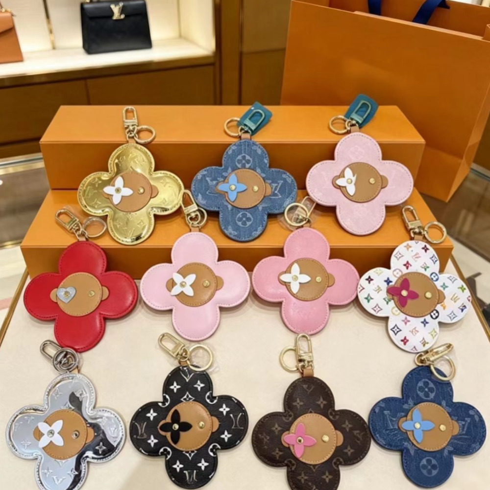 Keychains Lanyards 2026 Womens Designer Keychain Y2k Designer Bag Charm Luxury Gold Keychain High Quality Car Keychains Daily Bag Charms Alloy Key C