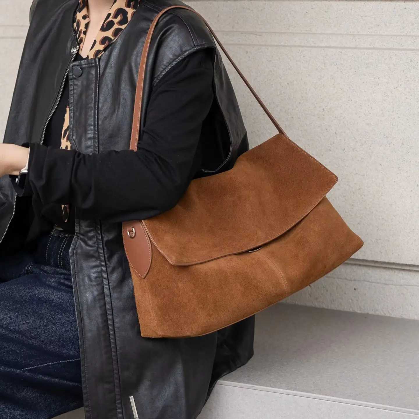 Cross Body Women's Genuine Suede Cowhide Foldover Flap Hobo Shoulder Bags Large Capacity Soft Underarm Bag Casual Commuter Handbag H261016