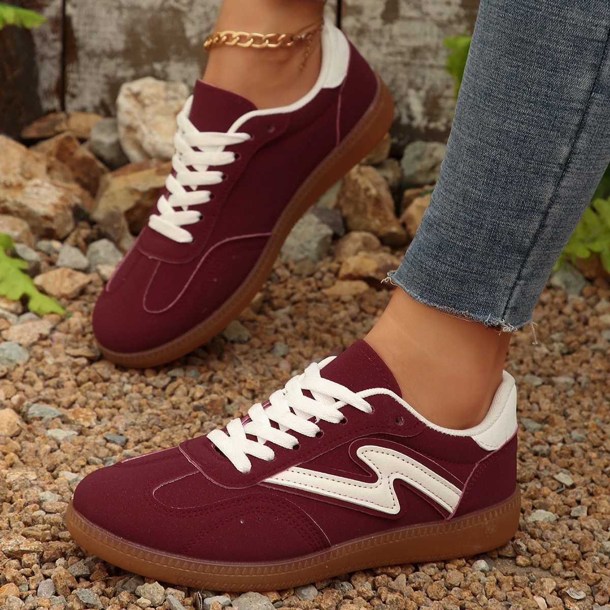 Casual Shoes Spring and Autumn Women Sneakers 2026 Women Walking Shoes Skateboarding Shoes Lace-Up Casual Shoes Jogging Casual Sneakers 548 H261016