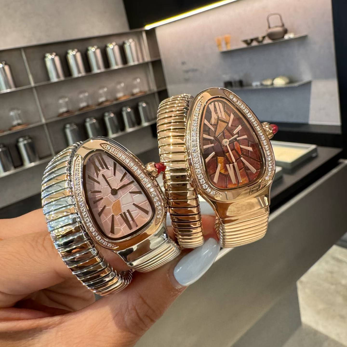 Designer watch woman new snake titanium diamond steel design high quality watches with gold metal elastic adjustable winding girls Christmas gift bo