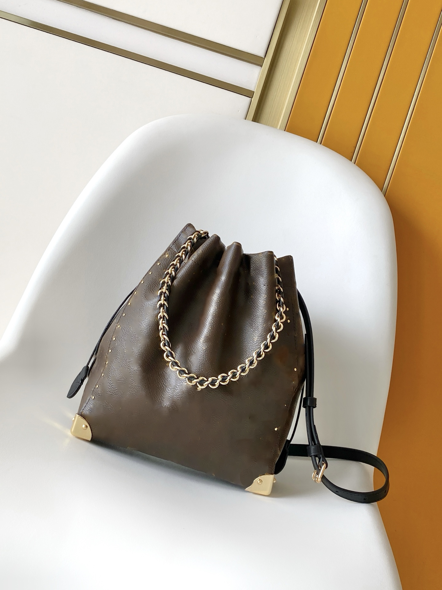 Top-quality designer women's bag, vintage bag, classic bag, casual bag, beautiful bag, premium bag, high-end bag, workplace bag