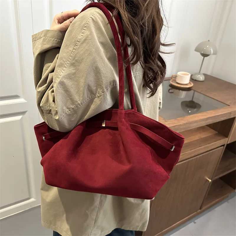 Shoulder Bags Vintage Suede Shoulder Bag for Women Minimalist Large Capacity Tote Bag Elegant Retro Shoulder Purse for Daily Dating Travel X261016