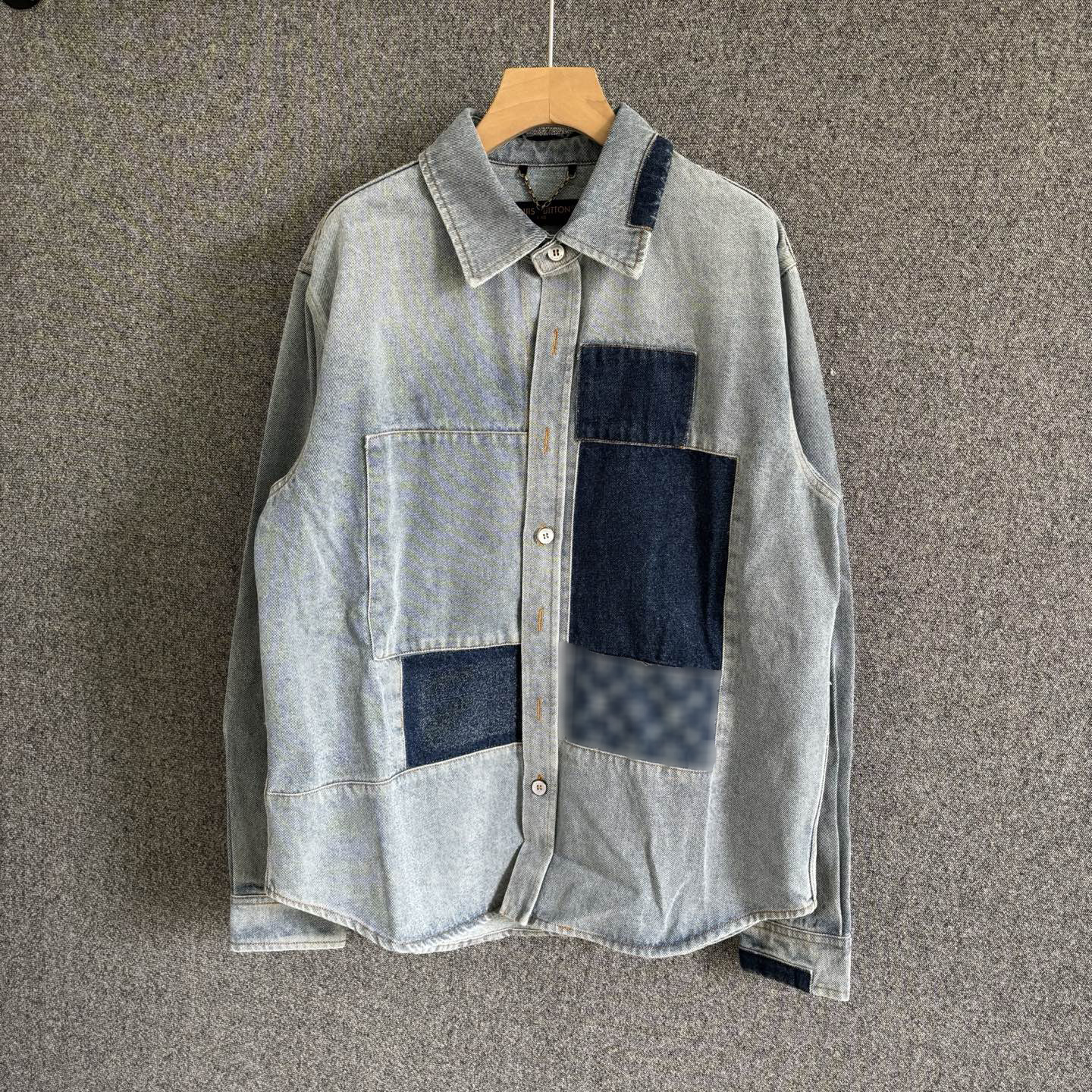 Designer High-Quality, Export-Grade Men's Denim Jacket Jeans Set With Contrasting Color Patchwork And Printed Designs 5511