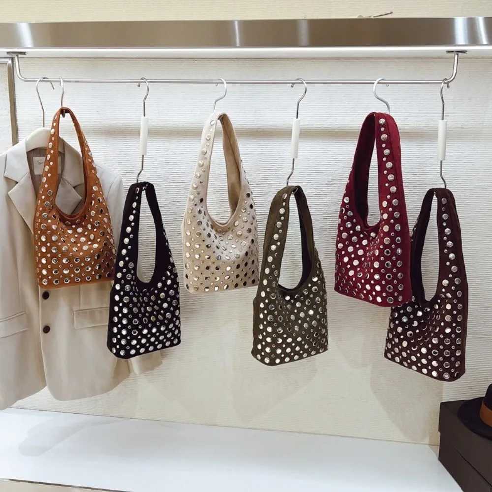 Totes Fashion Rivet Decoration Hobo Shoulder Bag Solid Color Large Capacity Bucket Handbag Suede Underarm Tote For Women X261016