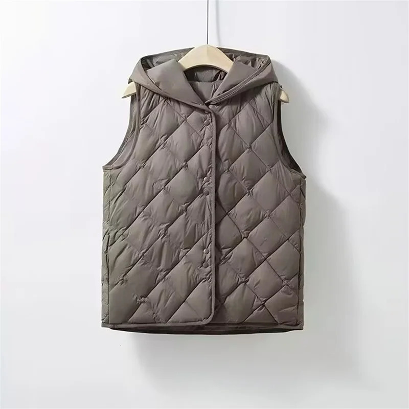 Spring and Autumn down cotton vest for women lightweight hooded down cotton Jackets for Women Jackets White Black Jacket 261013
