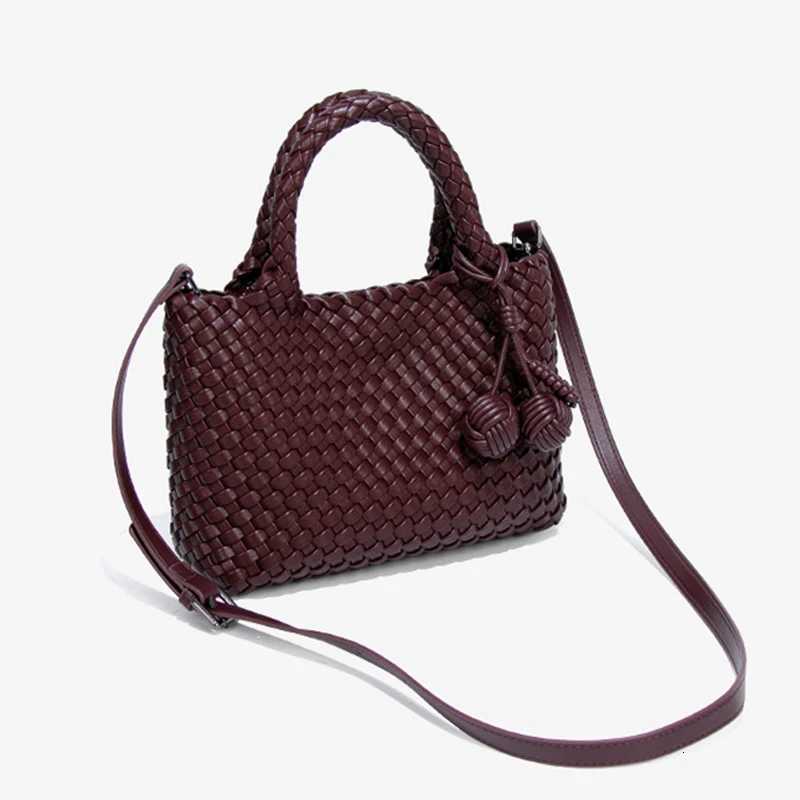 Cross Body Woven Shoulder Bag for Women Vegan Leather Tote Bag Womens Crossbody Bag Handbag with Mini Handmade Hobo Purse for Travel Work H261016