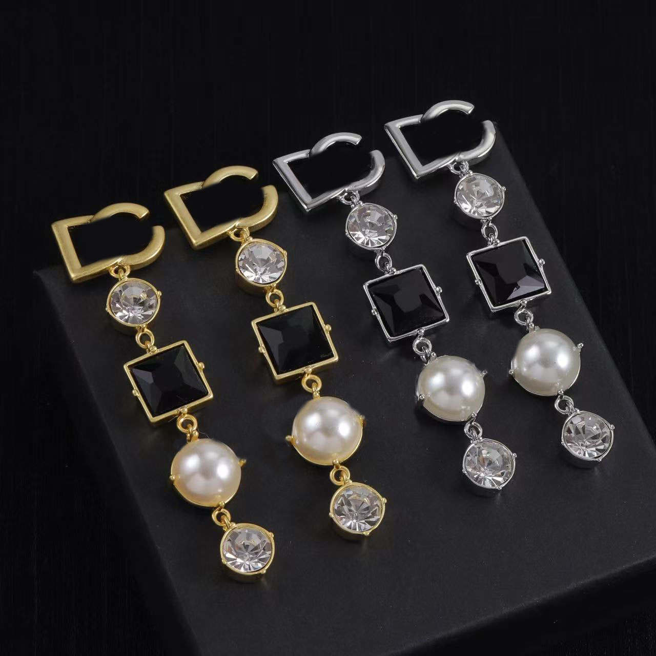 Luxury Designer Buckle Black White Pearl Diamond Drop Earrings Gold Silver Fashion Long Pendant Earrings Women's Plated Fashion Party Statement