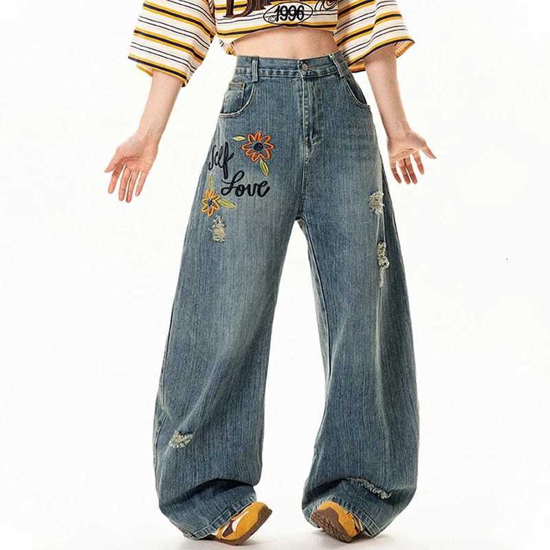 Men's Jeans 2026 New Men's Harajuku Floral Embroidered Straight-Leg Baggy Denim Pants Autumn American Y2K Vintage Streetwear Ripped JeansT