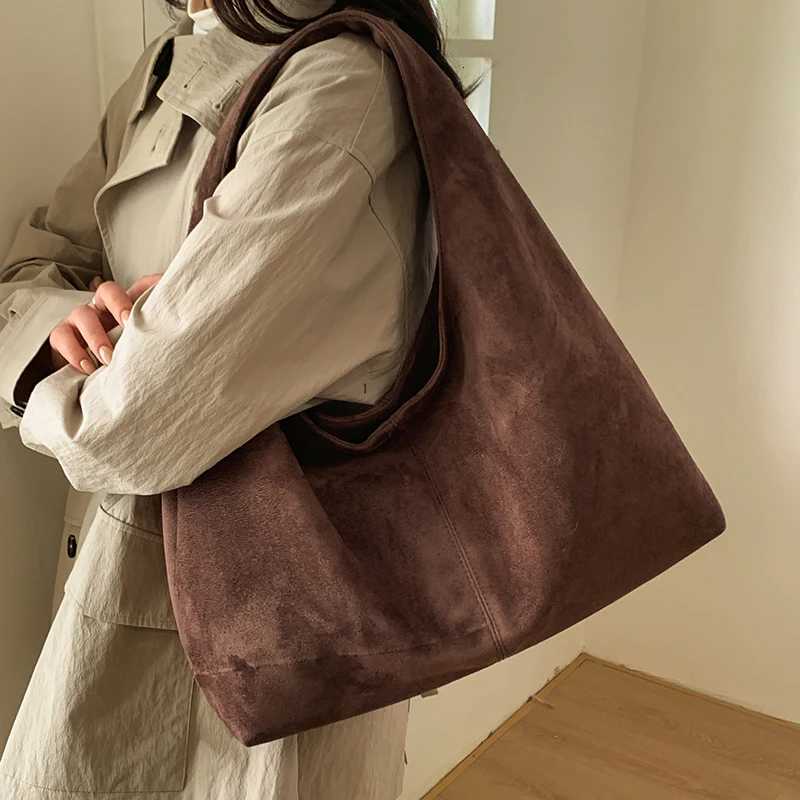 Shoulder Bags Retro Suede Leather Fashion Women Shoulder Crossbody Bag HIgh Quality Solid Color Ladies Handbag Luxury Commuter Large Tote Sac X26101