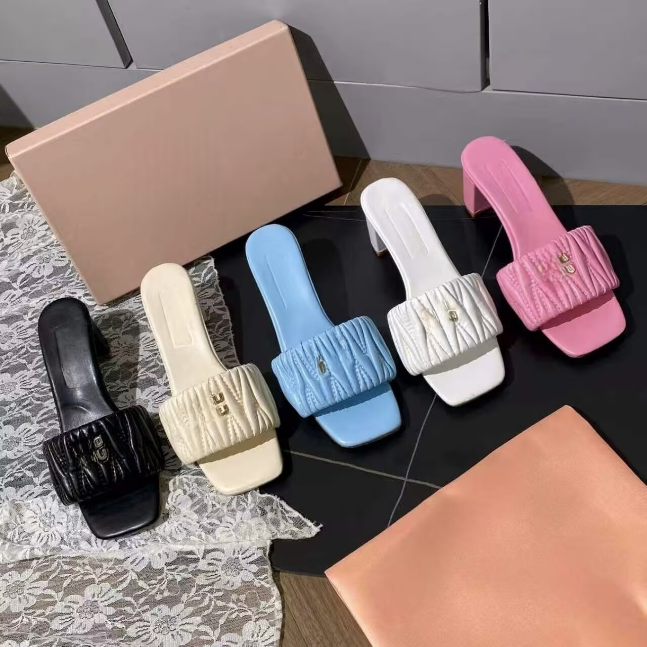 Designer Womens Quilted Square Toe Mules, Designer Evening Sandals, Luxury Classic Party Slippers for Outdoor Recreation