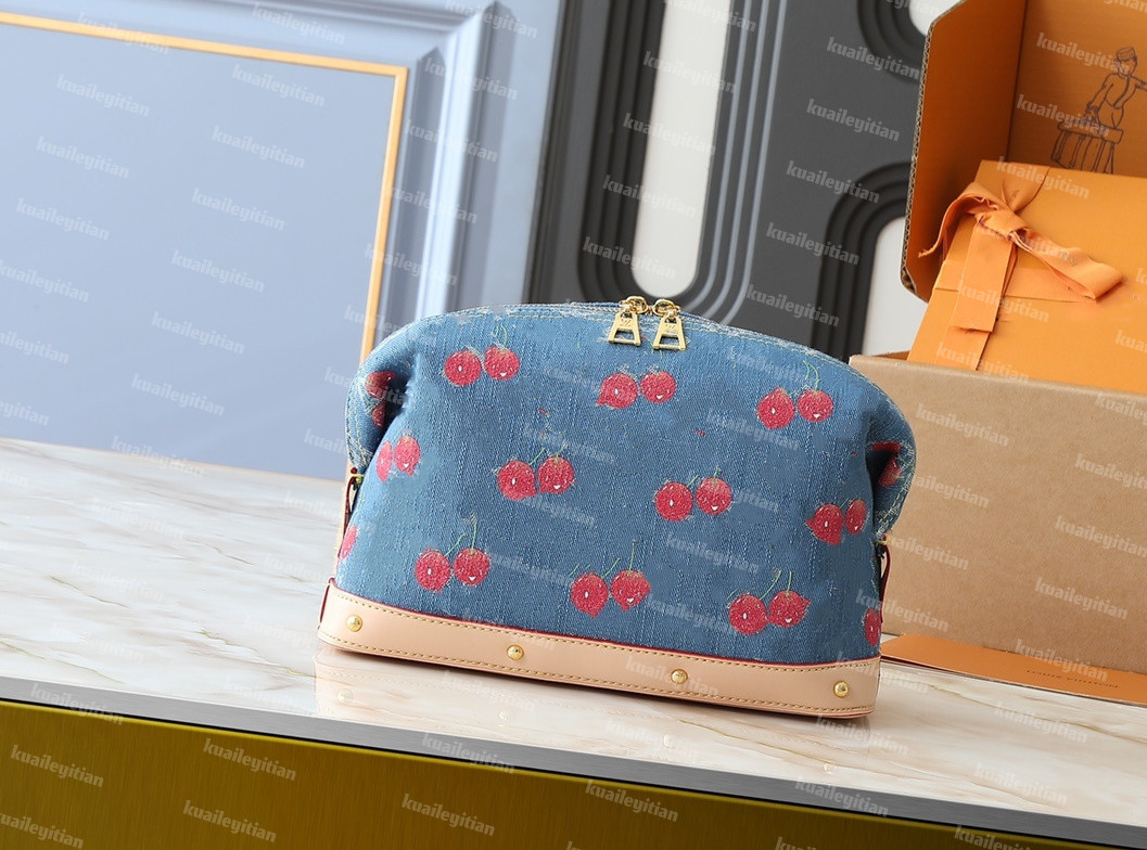 New Lady Denim Vanity Bag Luxury Cosmetic Bags Fashion Makeup Bag Women Designer Handbag Travel Cosmetic Pouch Purses Zipper Lipstick Toiletry Bag M