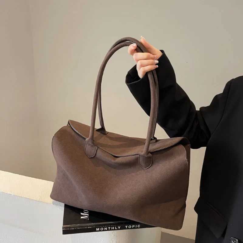 Totes Classic Faux Suede Handbags Women England Style Elegant Shoulder Bags Big Solid Designer Casual Totes Lady Retro Female Packages X261016