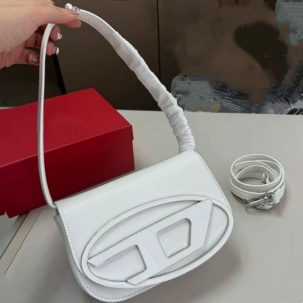 luxury Shoulder Bags Spring Underarm Fashion Totes Cross body Simple Generous Solid Color Messenger Handbag Lady Purse Small Bag Wallet 003