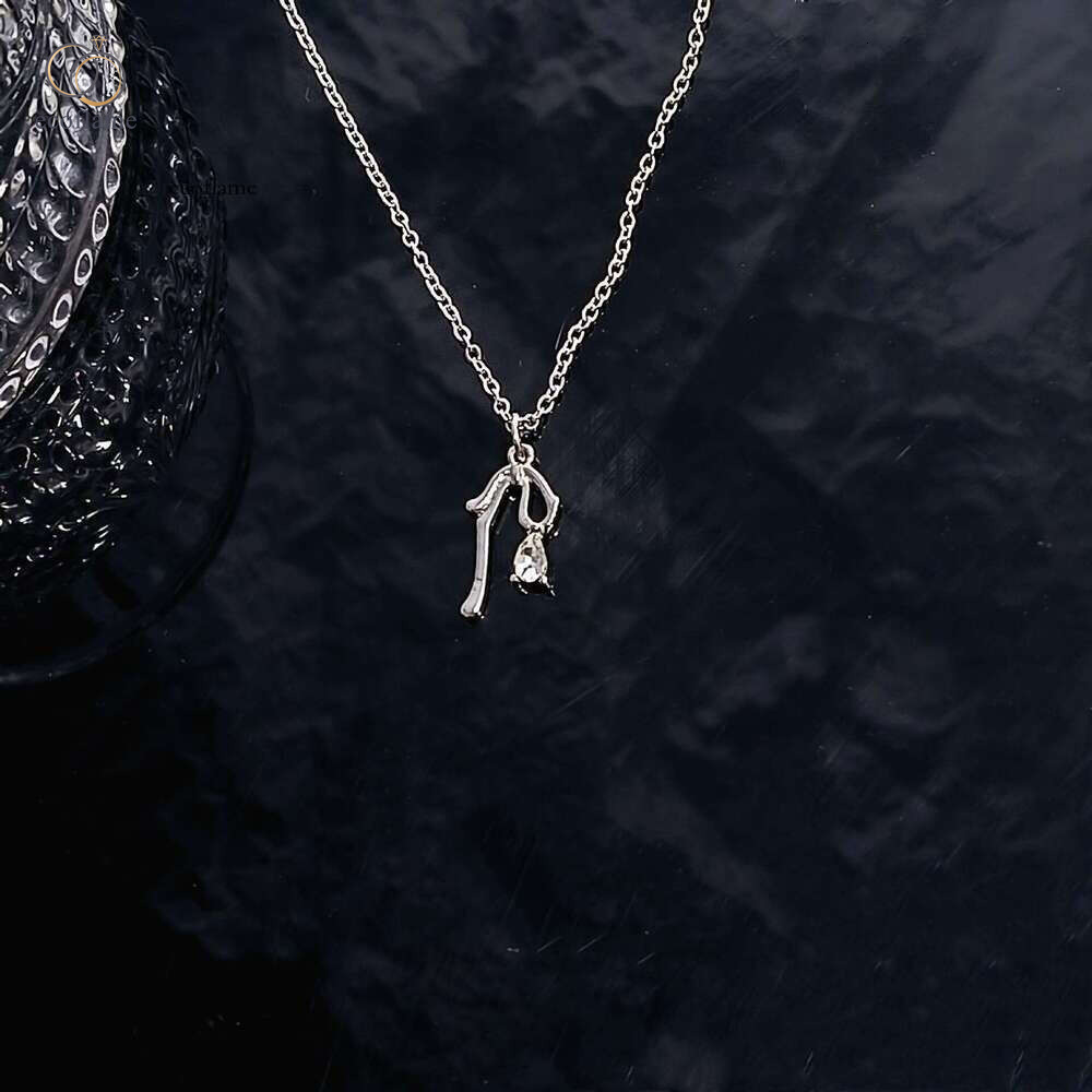 2025 New Exquisite Versatile Bow Necklace for Women, Simple and Elegant Daily Clavicle Chain, Ins Trend