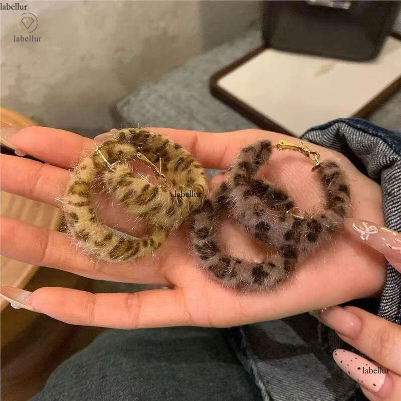 Vintage niche design plush leopard print autumn winter high-end versatile hoop earrings, elegant and light luxury earrings 6