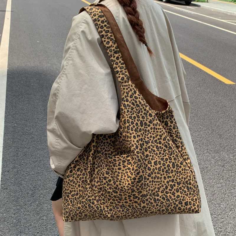 Totes Autumn New Leopard Print Suede Shoulder Bags for Women Korean Vintage Ladies Double-sided Tote Casual Female Vest Handbags X261016