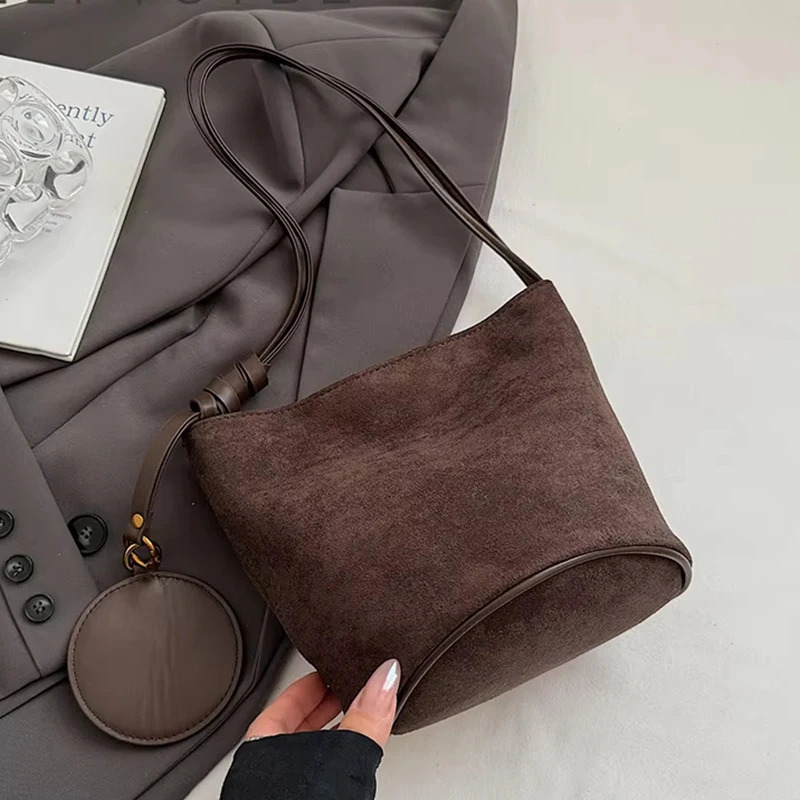 Vintage Small Faux Suede Shoulder Bags for Women Bucket Crossbody Bag Winter Trend Handbags 261016