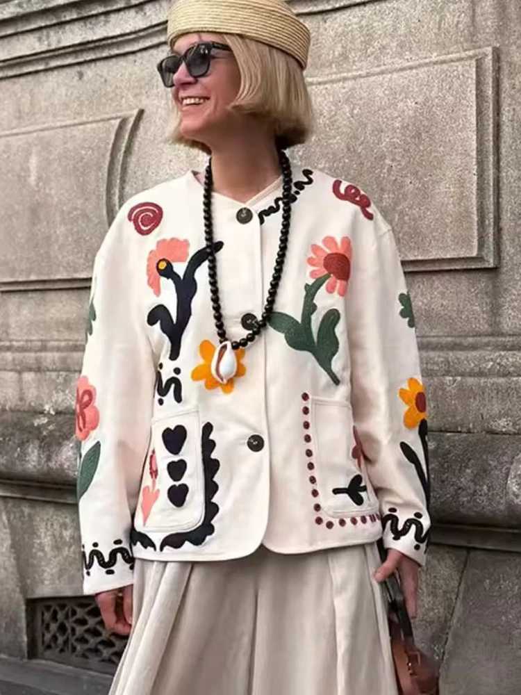 Chic Men's Jackets Autumn TFMLN Women Flower Embroidery Jacket Streetwear Pockets Single Breasted Loose Fit Casual Ladies Outwear 2026 N261016
