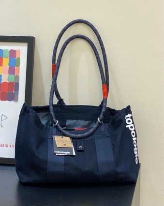 Small tote bag 2026 new trendy denim design simple and stylish shoulder bag unisex casual and sporty crossbody bag Q261016